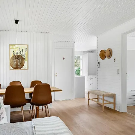 Three-bedroom In Rødby