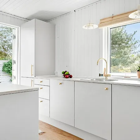 Holiday home Beautiful In With Kitchen