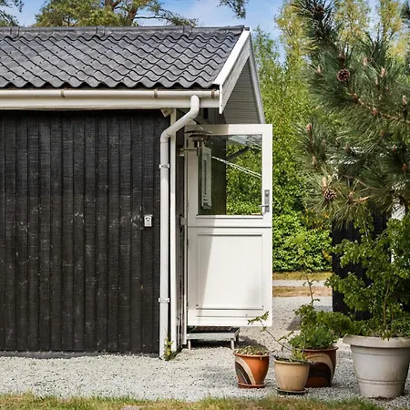 Three-bedroom In Rødby